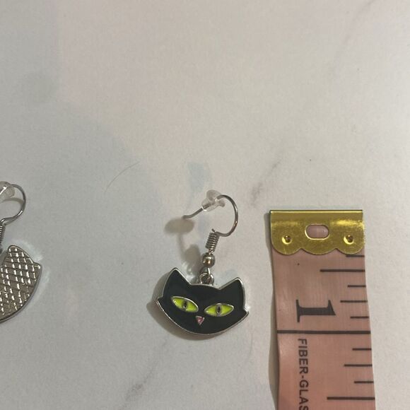 Gothic Black Hep Cat Green Eyes Drop Earrings Halloween Accessory Cat Lovers - Picture 5 of 6